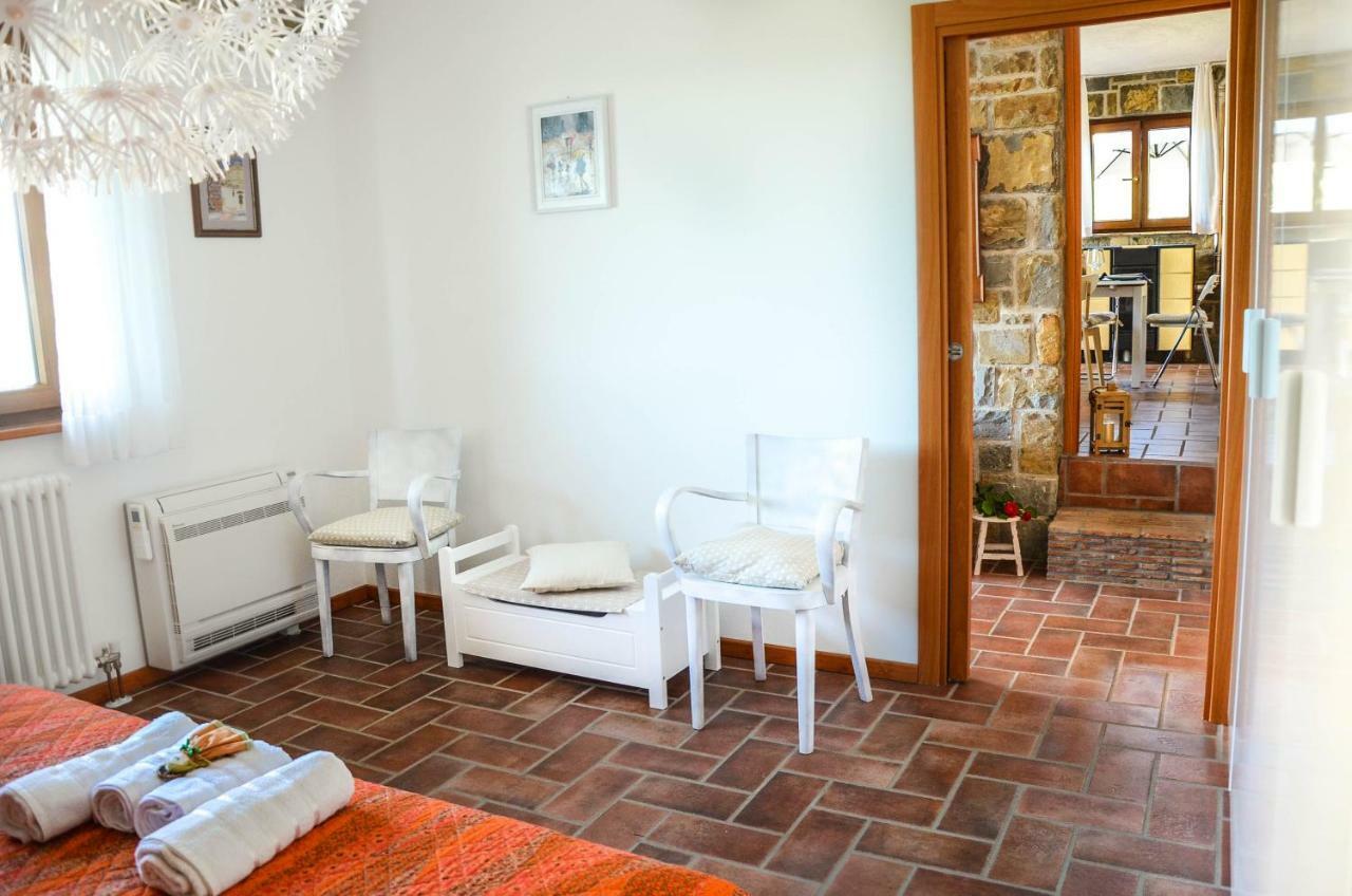 Holiday House Ida Marezige Exterior foto